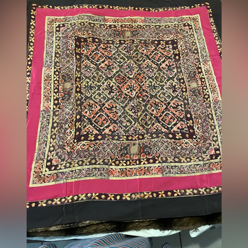 Vintage Dana Buchman 100% Silk Pink Brown Floral 42” Square luxury scarf